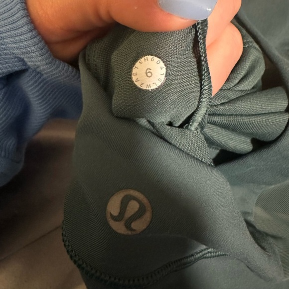 Lululemon bra - Picture 6 of 6